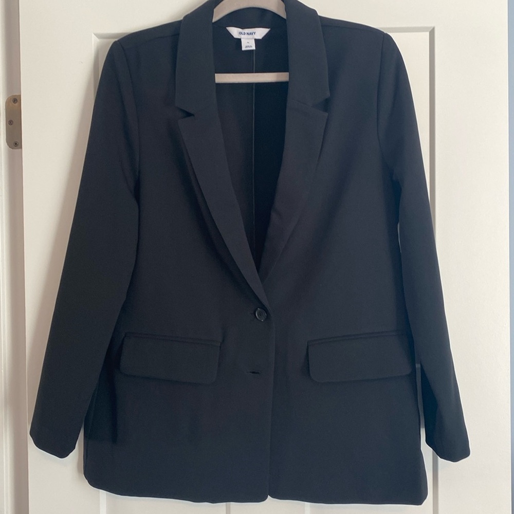 Old Navy blazer. NWT. Black